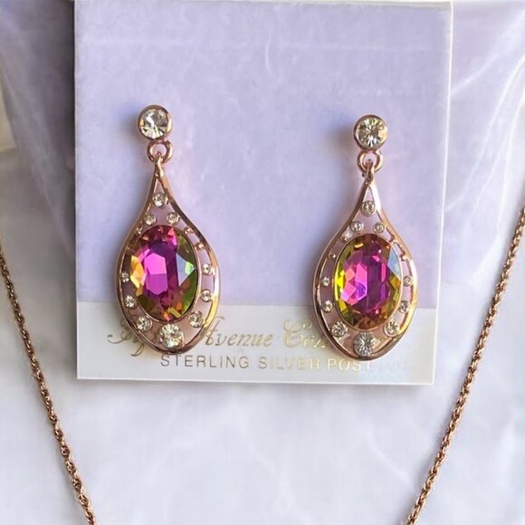 FAC Swarovski Teardrop Crystal Necklace & Earrings Set - Picture 2 of 10